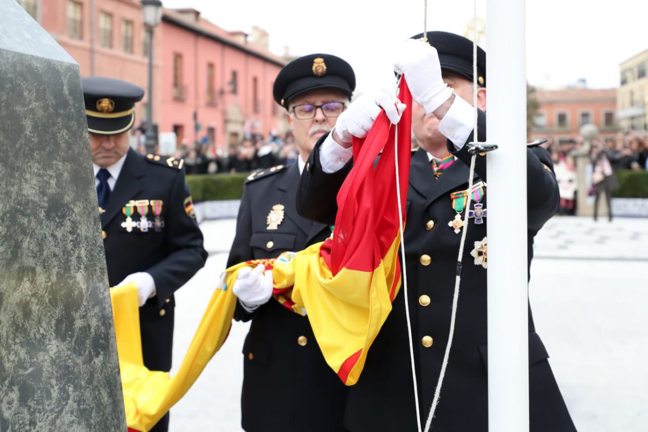 Talavera celebra los 200 años de historia de la Policía Nacional