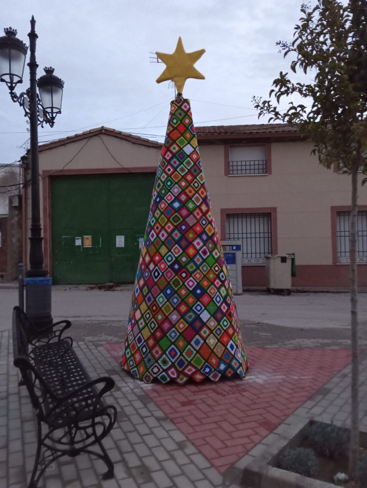 Decoración navideña en Villar de Cañas 