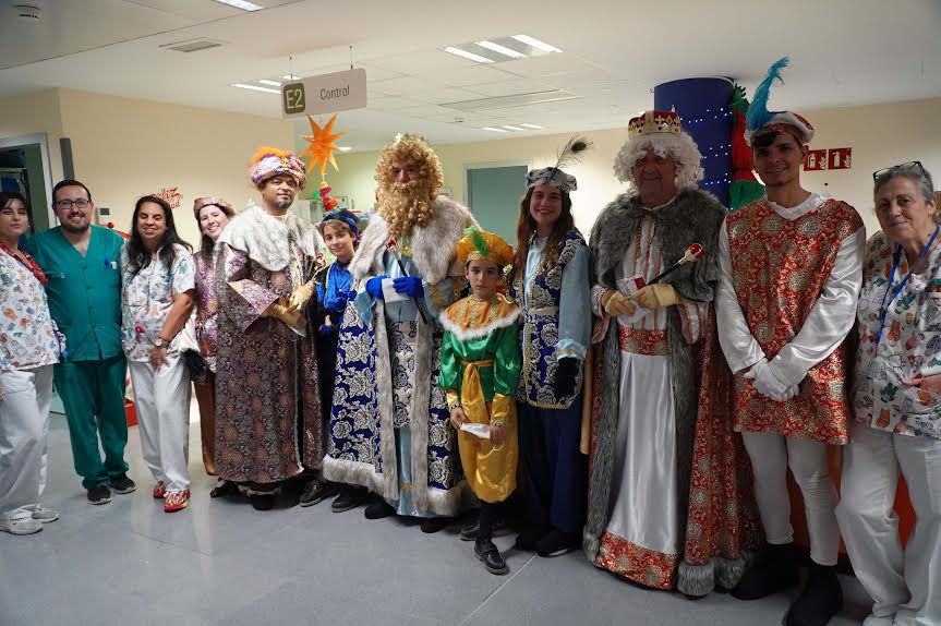 Los Reyes Magos traen alegría a los niños hospitalizados en Toledo y Talavera