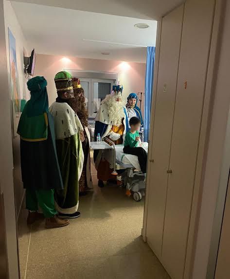 Los Reyes Magos traen alegría a los niños hospitalizados en Toledo y Talavera