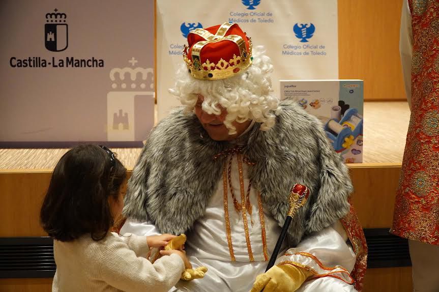 Los Reyes Magos traen alegría a los niños hospitalizados en Toledo y Talavera