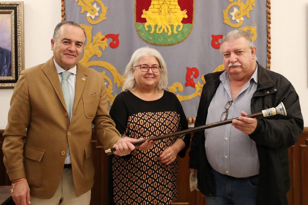 El alcalde de Talavera rinde homenaje a empleados jubilados del Ayuntamiento