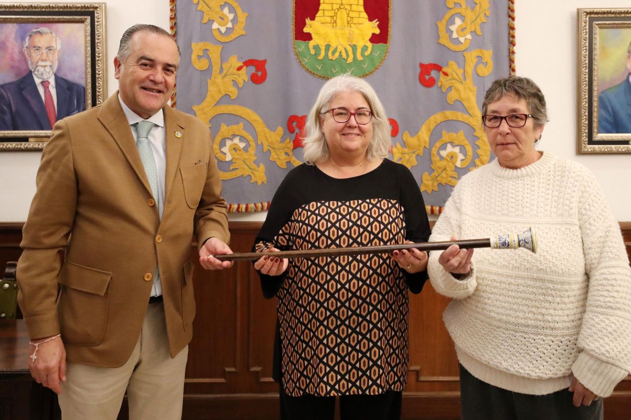 El alcalde de Talavera rinde homenaje a empleados jubilados del Ayuntamiento