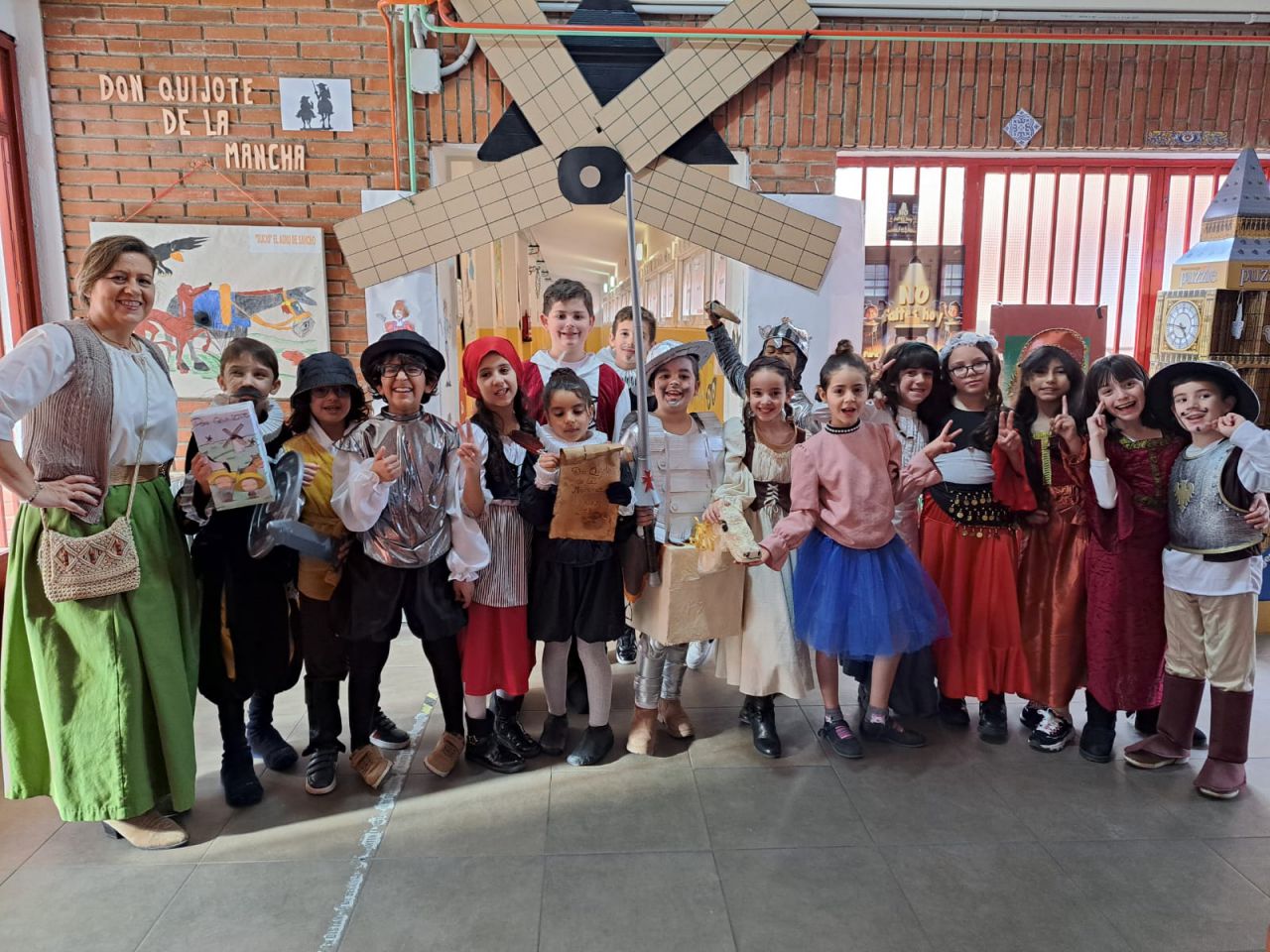 Talavera: El Colegio Antonio Machado transforma el carnaval en un viaje literario