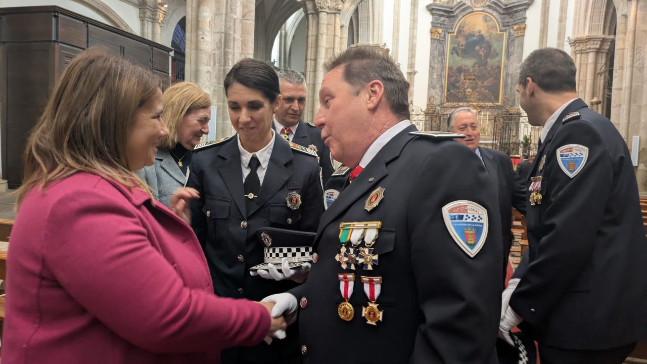 a Policía Local de Talavera celebra su patrón: emoción y muchas fotos