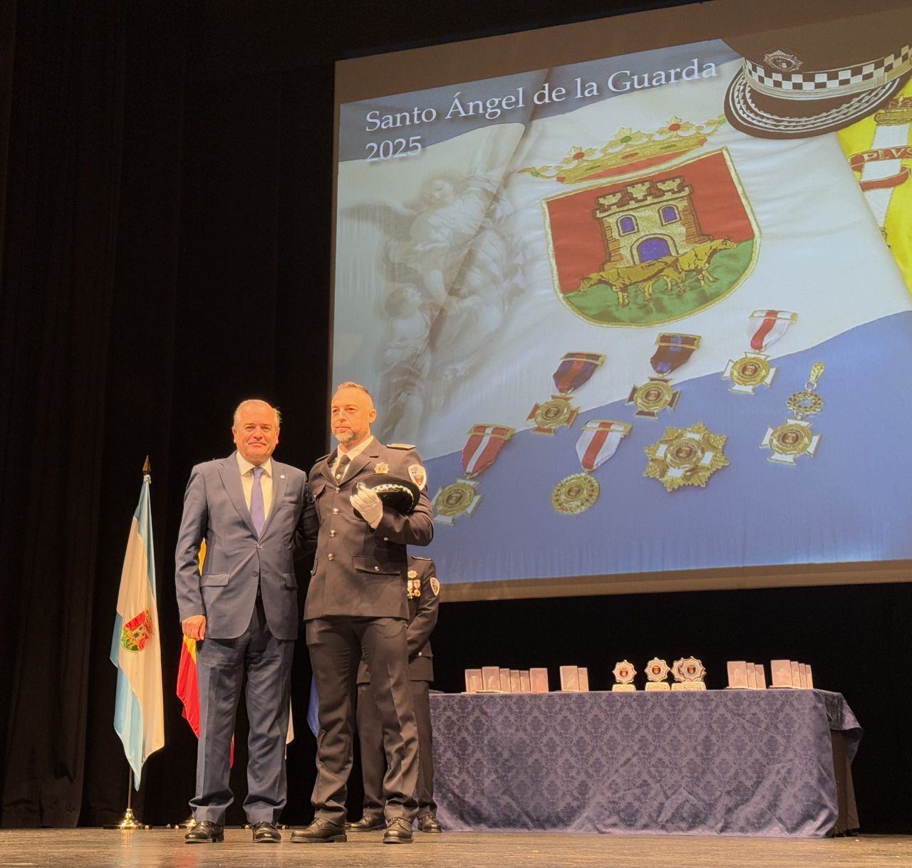 a Policía Local de Talavera celebra su patrón: emoción y muchas fotos