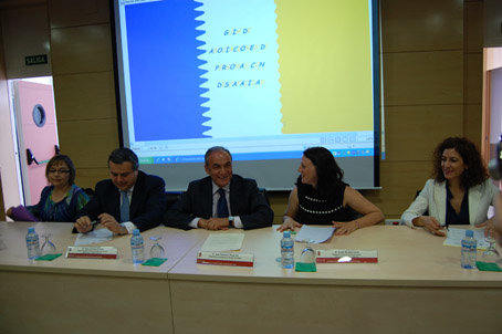 Un momento de la presentación en la Universidad de Talavera. (Foto: J.F.)