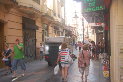 Cada día las máquinas de CESPA trabajan para mantener la ciudad lo más limpia posible. (Foto: E.R.)