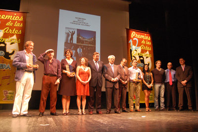 Foto de familia de los premiados de esta edición. (Foto: Carlos Granda)