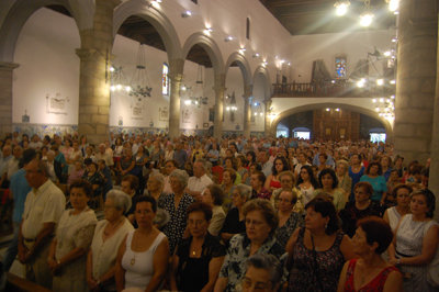 Los talaveranos nunca fallan a su Patrona. (Foto: Carlos Granda)