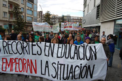 Los profesores volvieron a salir a las calles de la Ciudad de la Cerámica. (Foto: Carlos Granda)