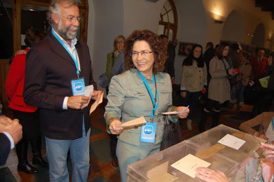 Ramos y Riolobos votaron en San Prudencio. (Foto: Carlos Granda)