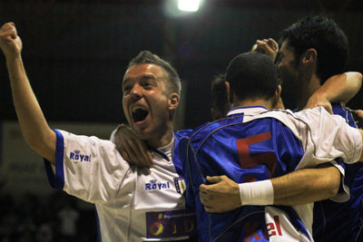 Los talaveranos dieron un paso de gigante para disputar la Copa en Logroño. (Foto: LVDT)