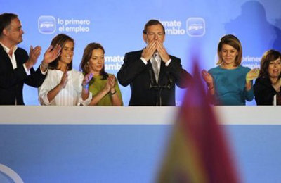 Rajoy, su mujer y el núcleo duro del PP celebraron la victoria en la sede central de la calle Génova. (Foto: LA VOZ DEL TAJO)