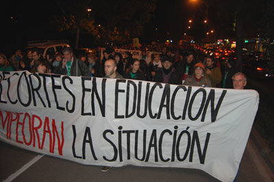 Unos 300 profesores salieron de nuevo a la calle. (Foto: Carlos Granda)