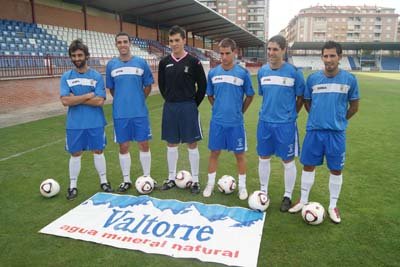 La plantilla azulona se queda en cuadro. (Foto: LVDT)