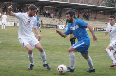 Elías estuvo bien marcado durante el partido, pero resultó letal desde los once metros. (Foto: LVDT)