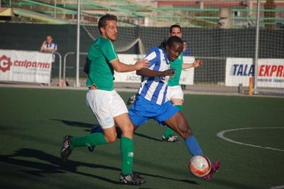 Mensha anotó los dos primeros tantos. (Foto: Carlos Granda.)