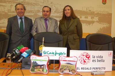 García-Loarte, Gregorio y Godoy durante la presentación de esta nueva iniciativa. (Foto: J.F.)