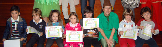 La Navidad llega al Hospital de Talavera con Peter Pan, Campanilla y el Capitán Garfio 