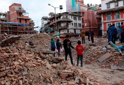 Los suministros vitales de UNICEF llegan a Nepal para ayudar a 1,7 millones de niños severamente afectados por el terremoto