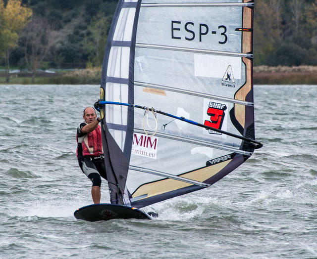 Alfonso Tertre, campeón regional de windsurf