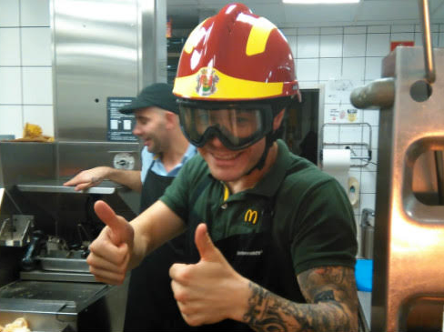 Happy Day con los bomberos en McDonald's