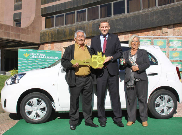 Caja Rural CLM entrega el cuarto Nissan Micra