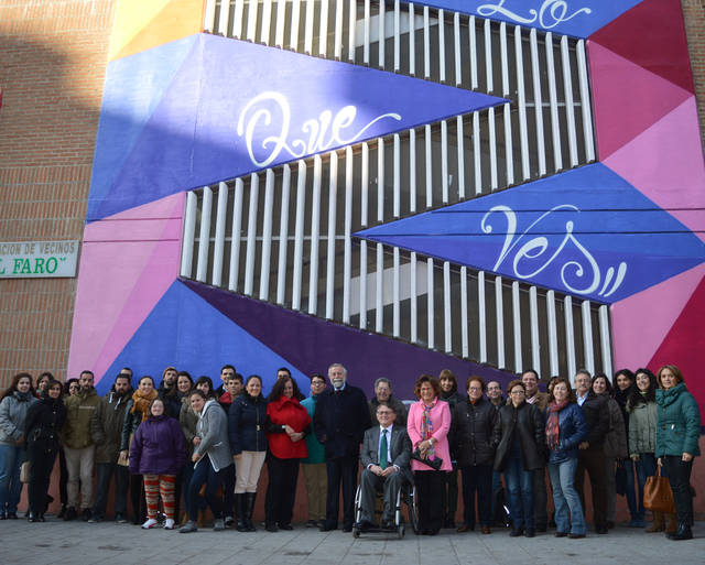 El Centro Social de la Mujer luce nuevo graffiti