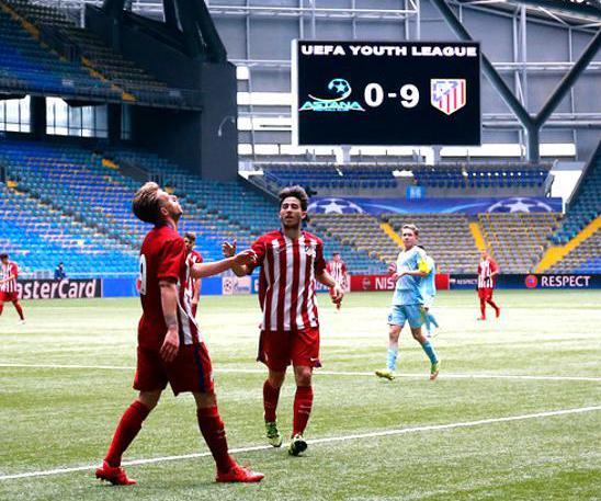 Cuatro goles de Rober al Astana en la Youth League