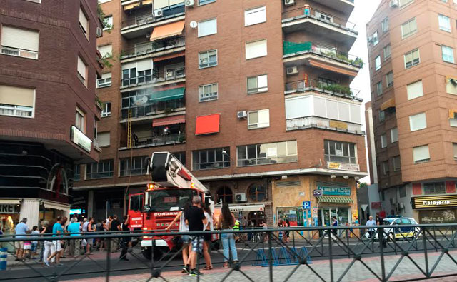 Los bomberos solventan otro incendio