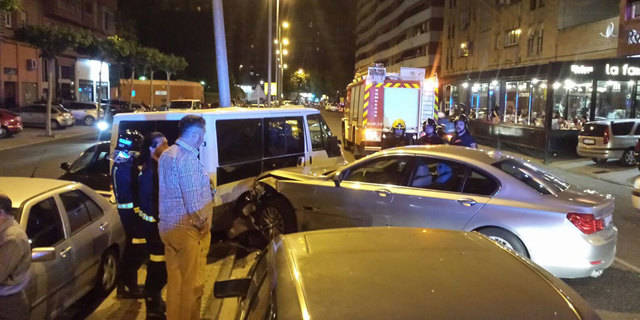 Espectacular accidente en la Avenida Constitución de Talavera