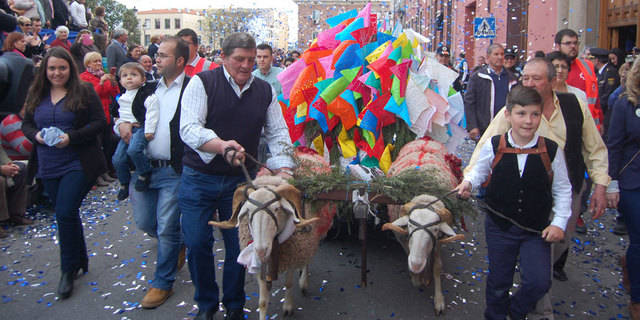 Los talaveranos se echan a la calle para disfrutar de las Mondas