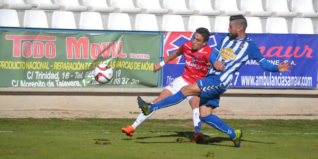 Al CF Talavera le sale todo mal ante La Roda 