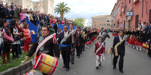 RTVCM emitirá un programa del cortejo de Mondas en un especial 'Ancha es Castilla-La Mancha'