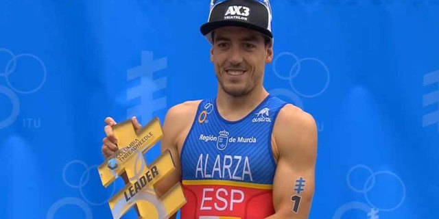 Fernando Alarza se coloca líder del Mundial de Triatlón