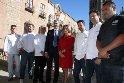 Álvaro Gutiérrez muestra su apoyo a la candidatura de Toledo como capital española de la gastronomía