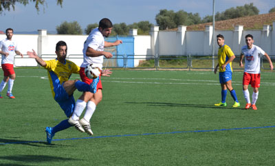 El Calera se lleva los tres puntos ante el Talavera La Nueva con penalti incluido