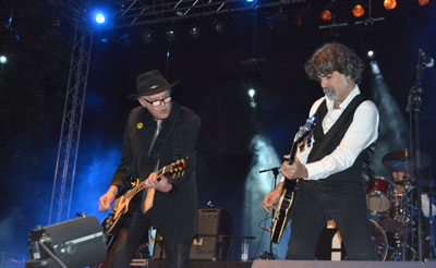 La archiconocida banda Siniestro Total acercó su mejor rock y punk al Escenario Joven