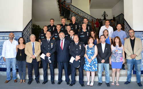 Una veintena de agentes de la Policía Local de Talavera reciben la Medalla a la Permanencia