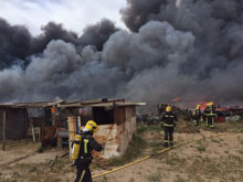 El incendio originado en un desguace de Velada ya ha sido extinguido