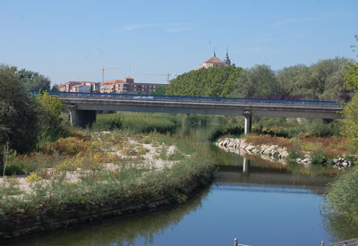 La reinstalación de la iluminación en el Puente del Príncipe comenzará en el mes de mayo