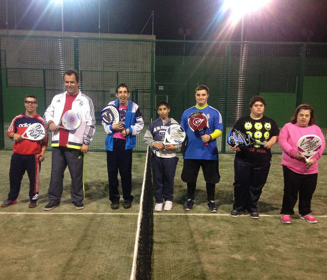 'Madre de la Esperanza', de jornada de padel