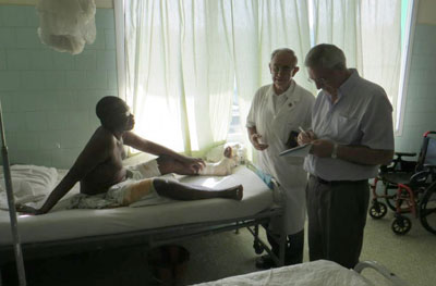 Un sacerdote de La Iglesuela, en el ojo del huracán africano por la epidemia de ébola