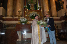 Ramos y los miembros del Grupo Municipal Popular realizan una ofrenda a la Virgen de Prado