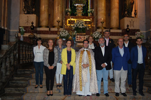 Ramos y los miembros del Grupo Municipal Popular realizan una ofrenda a la Virgen de Prado