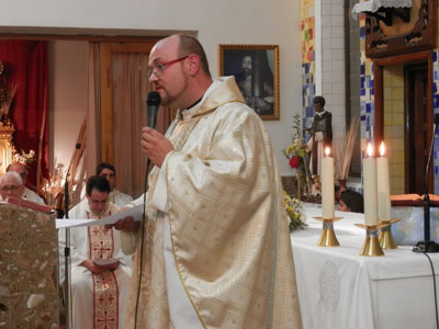 La parroquia talaverana de Jesucristo Redentor cumple sus Bodas de Plata