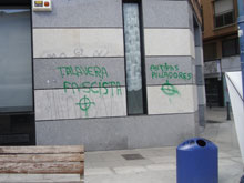 Aparecen pintadas con la consigna 'Talavera fascista' en varios puntos de la ciudad