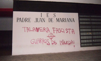 Aparecen pintadas con la consigna 'Talavera fascista' en varios puntos de la ciudad