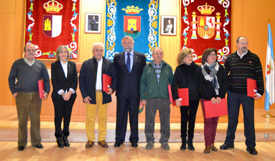 Homenaje a los trabajadores municipales que alcanzan su jubilación en el Salón de Plenos